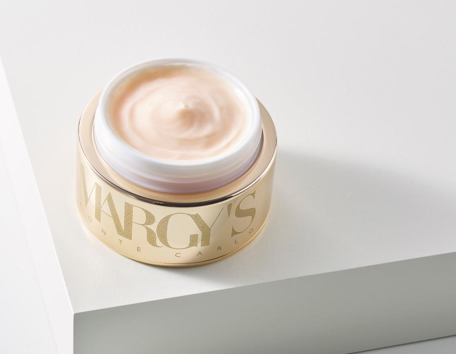 MARGY'S BODY AND LUMINANCE1205