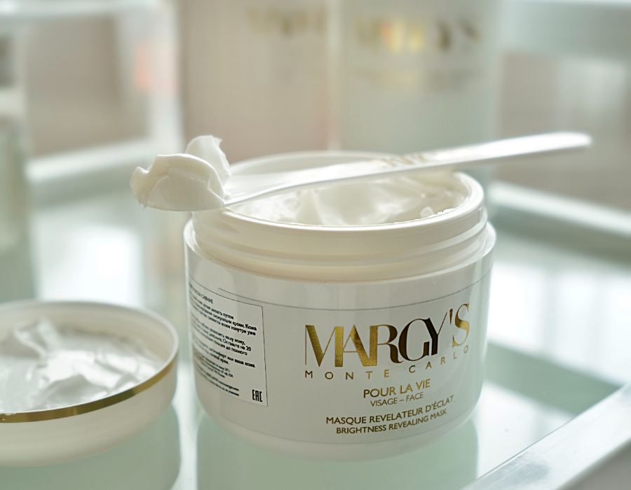 MARGY'S BODY AND LUMINANCE1205